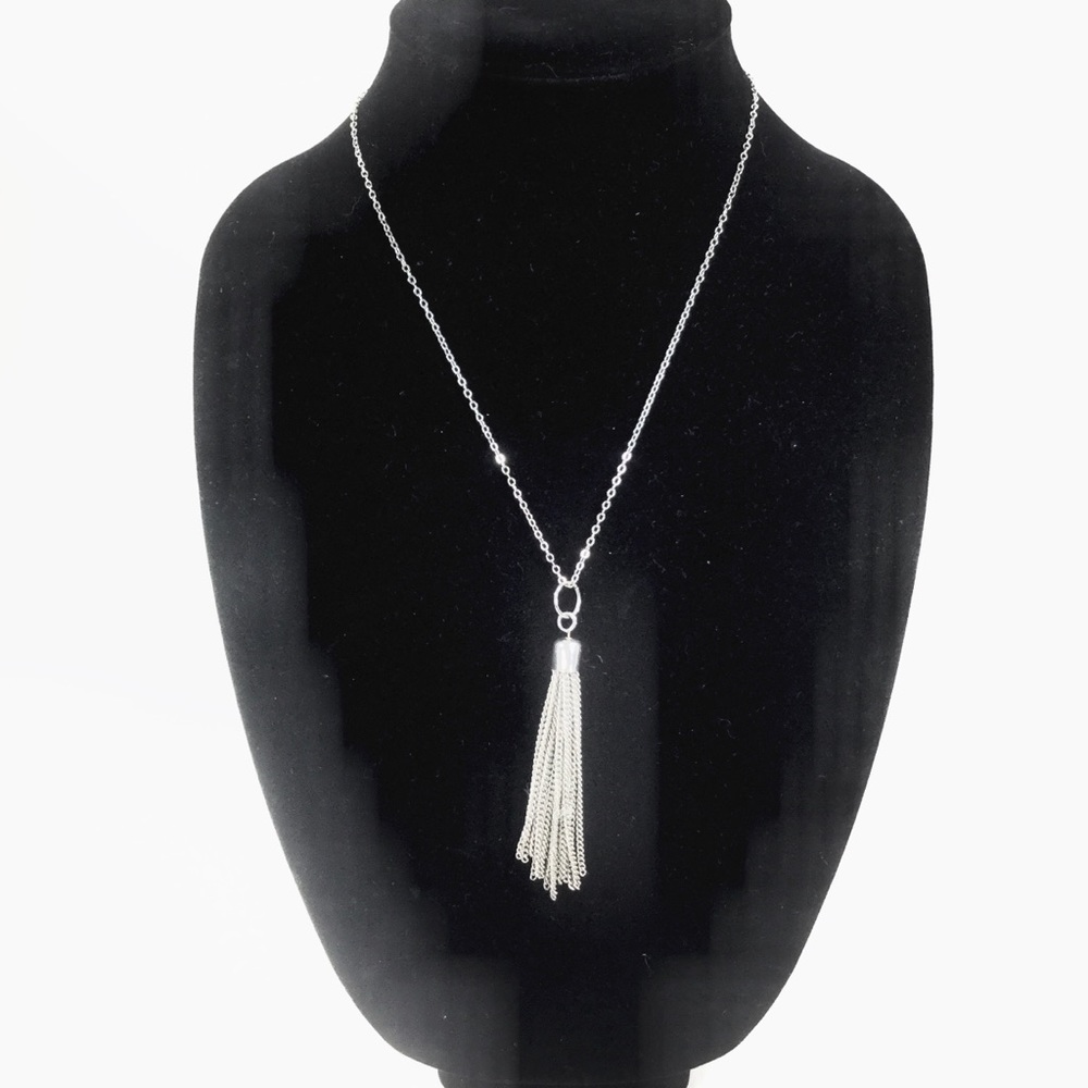 Silver chain and links tassel necklace